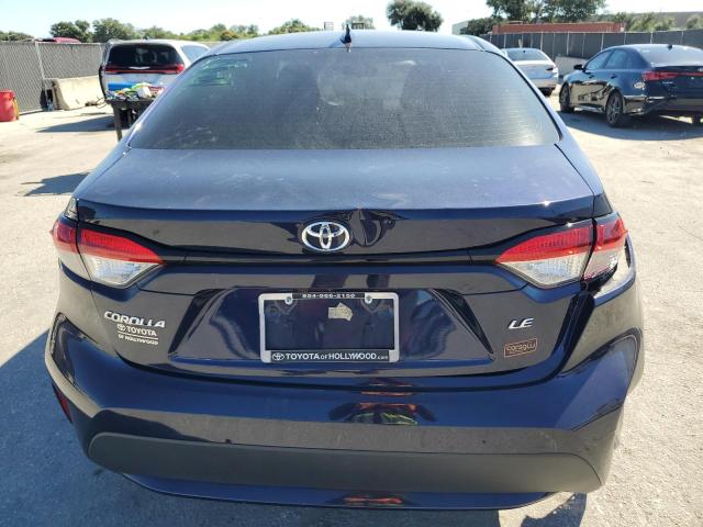 5YFEPMAE5NP321743 - 2022 TOYOTA COROLLA LE أزرق صورة 6