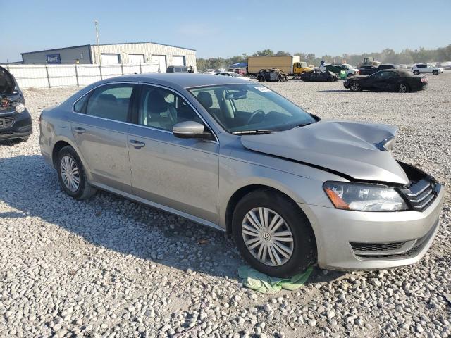 1VWBH7A36EC016175 - 2014 VOLKSWAGEN PASSAT SE 银色 照片 4