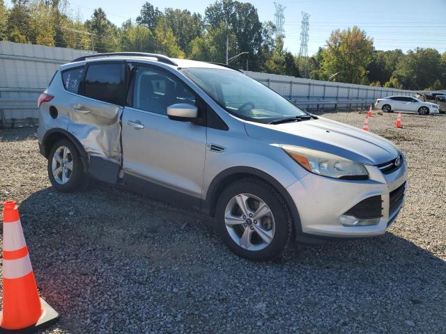 1FMCU9G9XEUB46220 - 2014 FORD ESCAPE SE SILVER photo 4