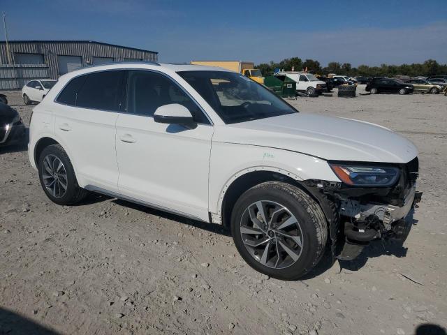 WA1BAAFY1M2130611 - 2021 AUDI Q5 PREMIUM PLUS WHITE photo 4