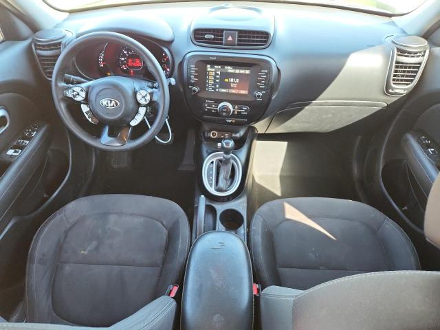 KNDJN2A28K7912404 - 2019 KIA SOUL Жасыл фото 8