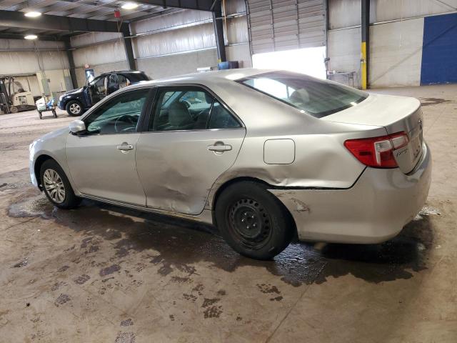 4T1BF1FK5CU117538 - 2012 TOYOTA CAMRY BASE SILVER photo 2