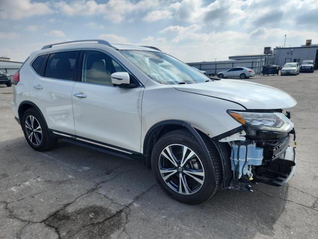 JN8AT2MT3HW144859 - 2017 NISSAN ROGUE S WHITE photo 4