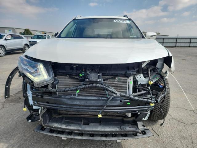 JN8AT2MT3HW144859 - 2017 NISSAN ROGUE S WHITE photo 5