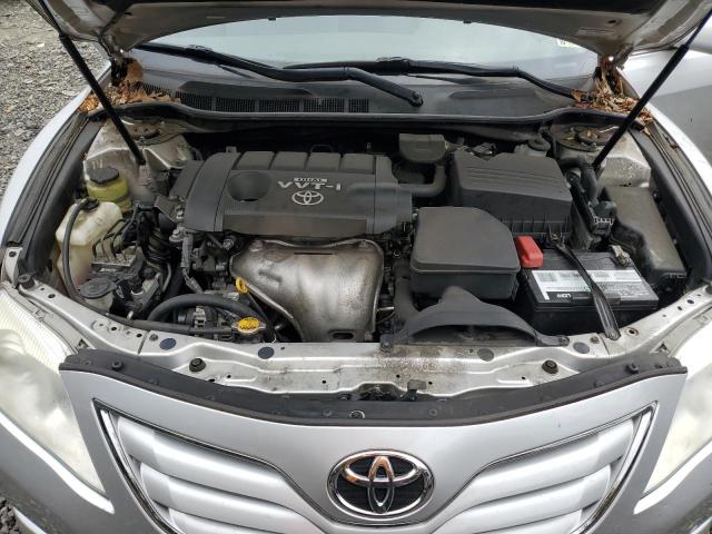 4T4BF3EK9AR013862 - 2010 TOYOTA CAMRY BASE SILVER photo 11