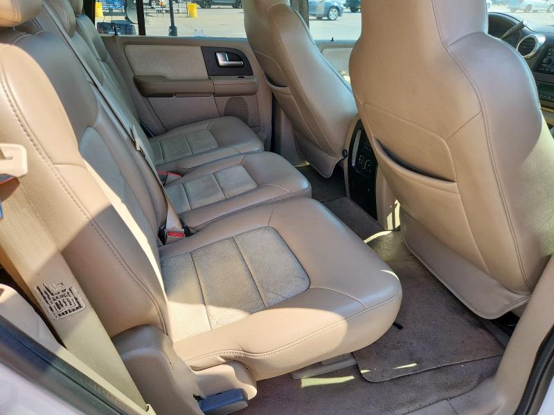 1FMPU17L74LA78025 - 2004 FORD EXPEDITION EDDIE BAUER WHITE photo 10