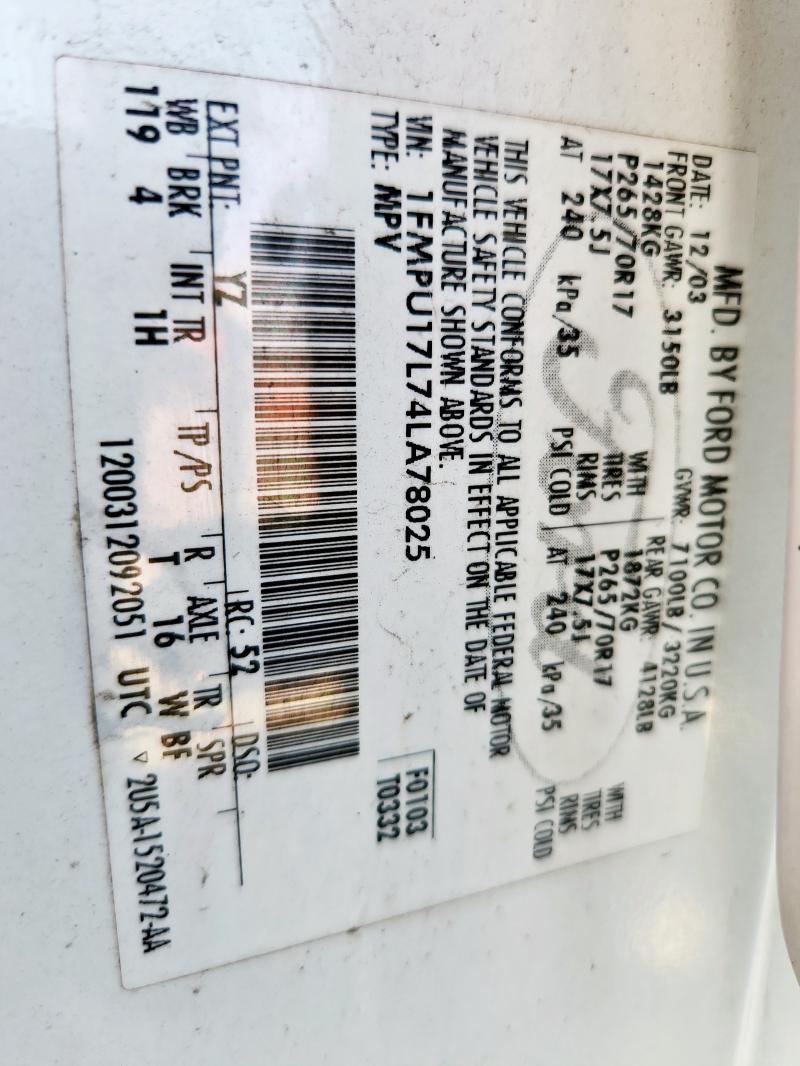 1FMPU17L74LA78025 - 2004 FORD EXPEDITION EDDIE BAUER WHITE photo 12