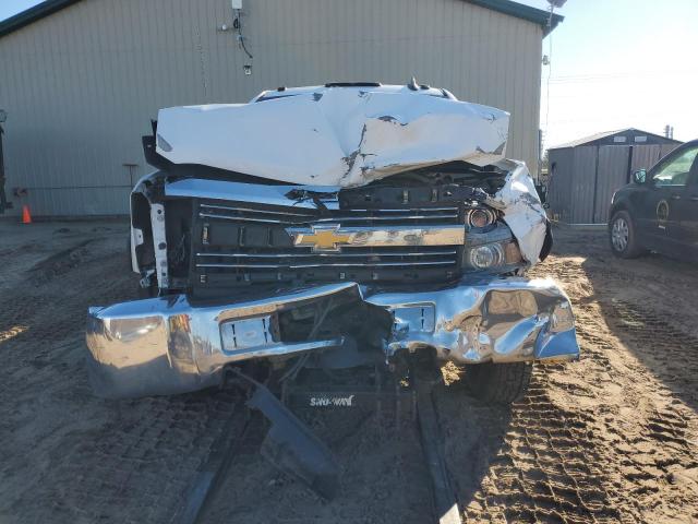 1GC1KUEG4GF128356 - 2016 CHEVROLET SILVERADO K2500 HEAVY DUTY WHITE photo 5