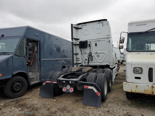 3AKJHHDR5MSLT6202 - 2021 FREIGHTLINER CASCADIA 1 WHITE photo 4