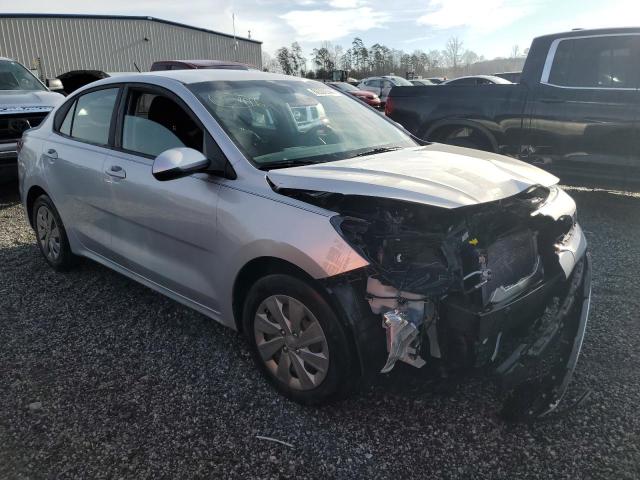 3KPA24AD2LE284881 - 2020 KIA RIO LX SILVER photo 4
