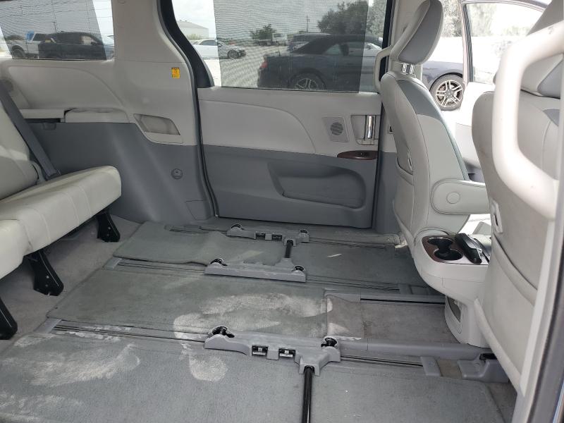 5TDYK3DCXBS019478 - 2011 TOYOTA SIENNA XLE Graphite photo 11