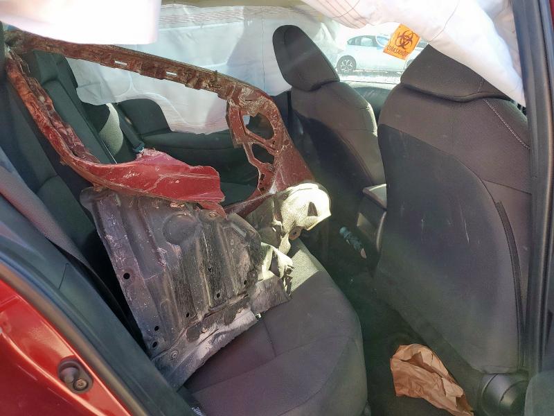 5YFEPMAE4NP319062 - 2022 TOYOTA COROLLA LE 红色 照片 10