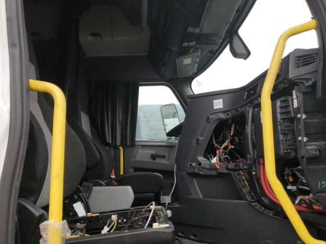 3AKJHHDR0LSLP1129 - 2020 FREIGHTLINER CASCADIA 1 Ақ фото 5