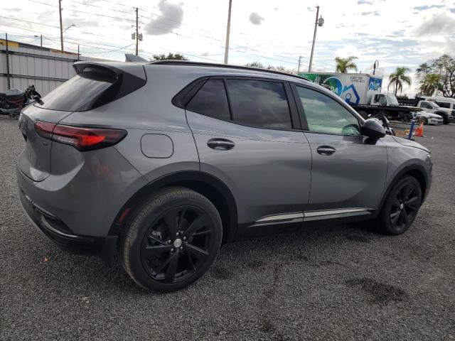 LRBAZLR40MD196553 - 2021 BUICK ENVISION PREFERRED ვერცხლისფერი ფოტო 3