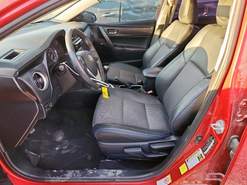 2T1BURHE7JC019492 - 2018 TOYOTA COROLLA L RED photo 7