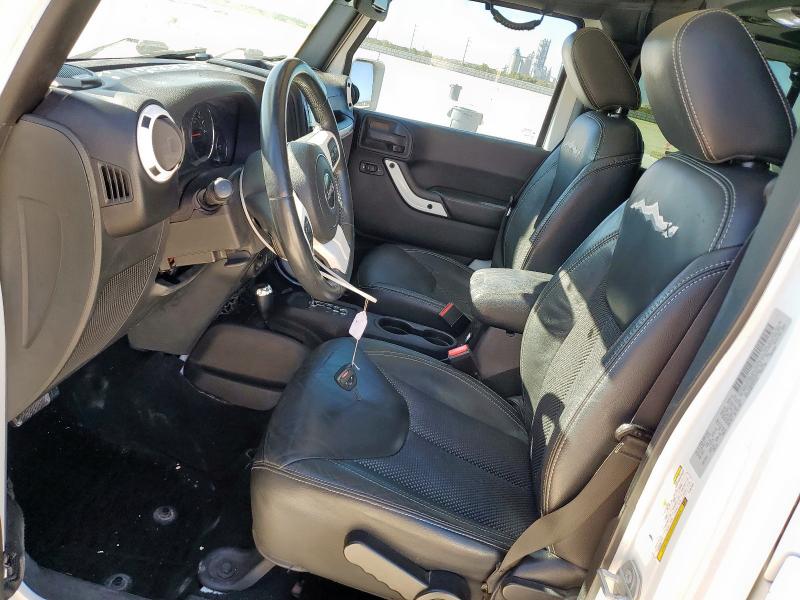 1C4BJWEG5FL607923 - 2015 JEEP WRANGLER U SAHARA WHITE photo 7