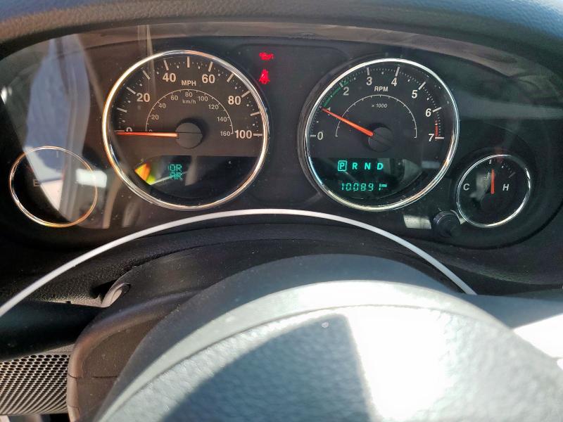 1C4BJWEG5FL607923 - 2015 JEEP WRANGLER U SAHARA WHITE photo 9