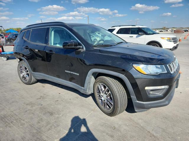 3C4NJCBB7LT252659 - 2020 JEEP COMPASS LATITUDE BLACK photo 4