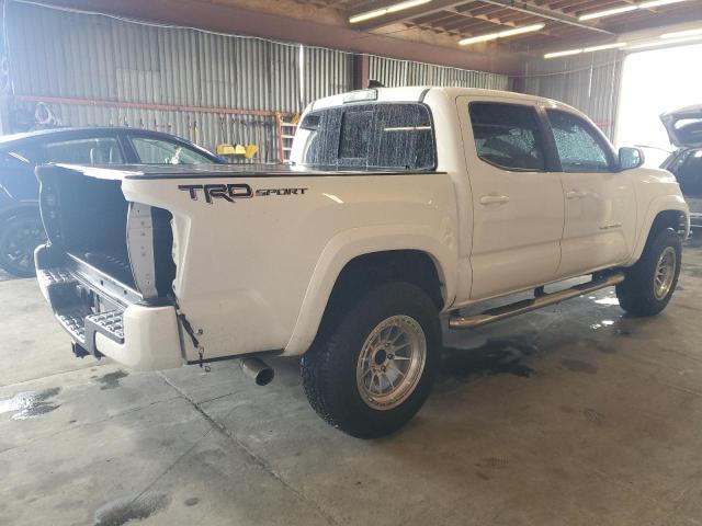 3TMAZ5CN8HM030774 - 2017 TOYOTA TACOMA DOUBLE CAB WHITE photo 3