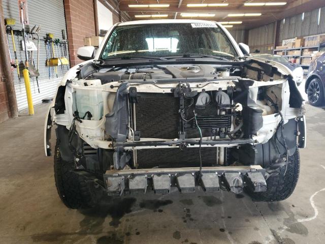 3TMAZ5CN8HM030774 - 2017 TOYOTA TACOMA DOUBLE CAB WHITE photo 5