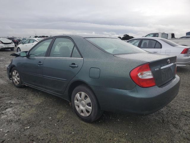 JTDBE32K020024747 - 2002 TOYOTA CAMRY LE Grün Foto 2