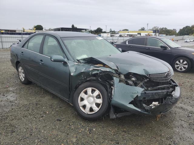 JTDBE32K020024747 - 2002 TOYOTA CAMRY LE Grün Foto 4