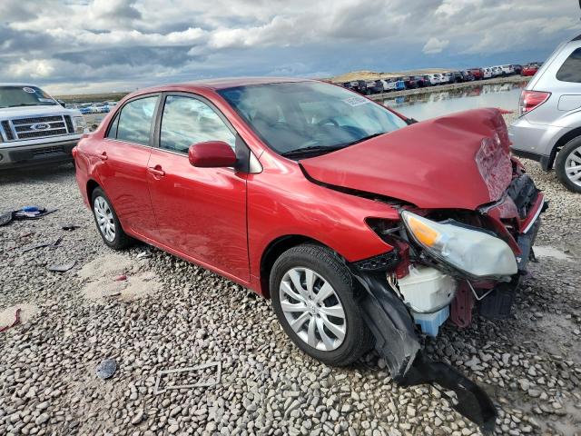 5YFBU4EE8DP156050 - 2013 TOYOTA COROLLA BASE RED photo 4