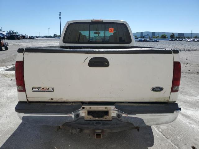 1FTSW21P26EC32092 - 2006 FORD F250 SUPER DUTY Blanc photo 6