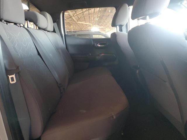 3TMAZ5CN6JM063620 - 2018 TOYOTA TACOMA DOUBLE CAB Gri fotoğraf 10
