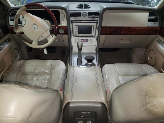 5LMFU28R74LJ40461 - 2004 LINCOLN NAVIGATOR 黑色 照片 8