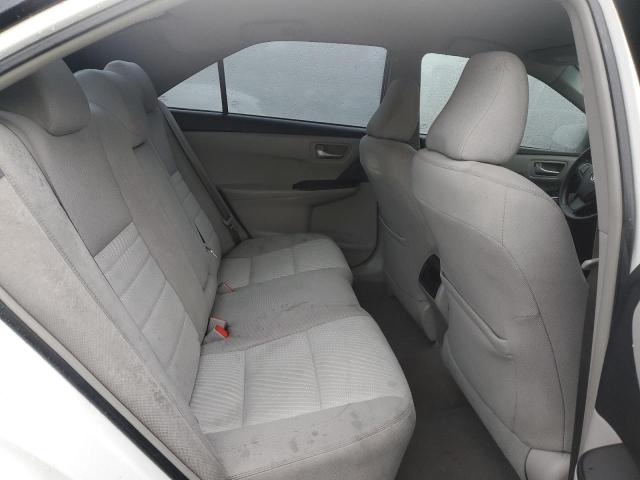 4T1BF1FK7FU986159 - 2015 TOYOTA CAMRY LE WHITE photo 10