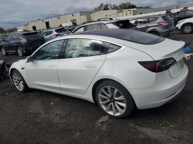5YJ3E1EB6JF135209 - 2018 TESLA MODEL 3 Ақ фото 2