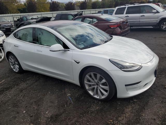 5YJ3E1EB6JF135209 - 2018 TESLA MODEL 3 Ақ фото 4