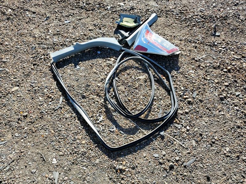 JTDKN3DU0C5507576 - 2012 TOYOTA PRIUS SILVER photo 12