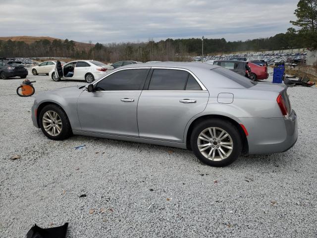 2C3CCAET0HH511734 - 2017 CHRYSLER 300C SILVER photo 2