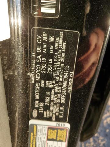 3KPF24AD6KE064115 - 2019 KIA FORTE FE Schwarz Foto 12