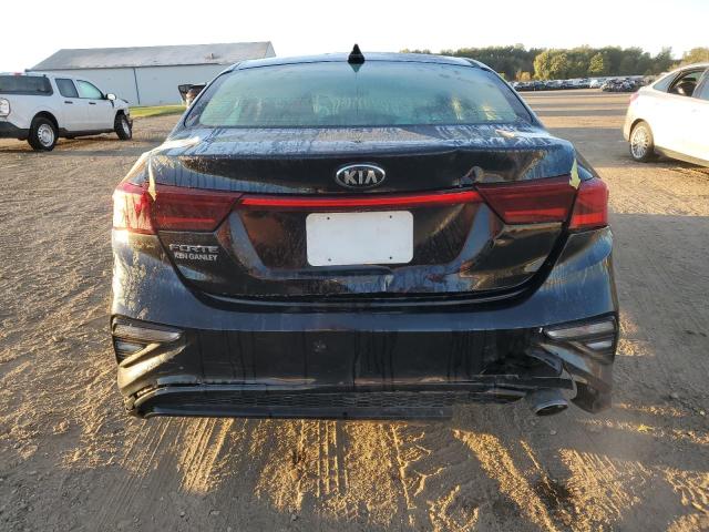 3KPF24AD6KE064115 - 2019 KIA FORTE FE Schwarz Foto 6