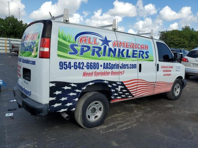 1GCWGAFFXH1326661 - 2017 CHEVROLET EXPRESS G2 WHITE photo 3