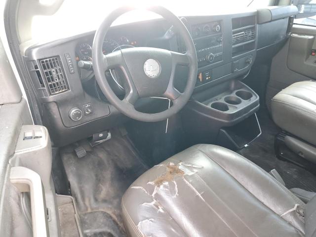 1GCWGAFFXH1326661 - 2017 CHEVROLET EXPRESS G2 WHITE photo 8