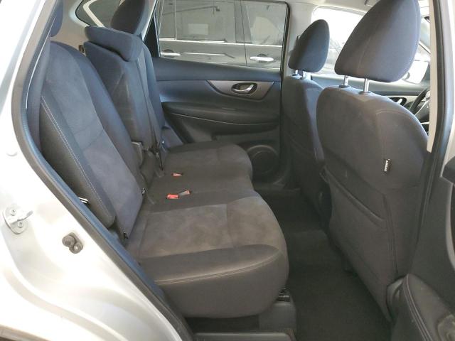 KNMAT2MV1GP712953 - 2016 NISSAN ROGUE S 银色 照片 11