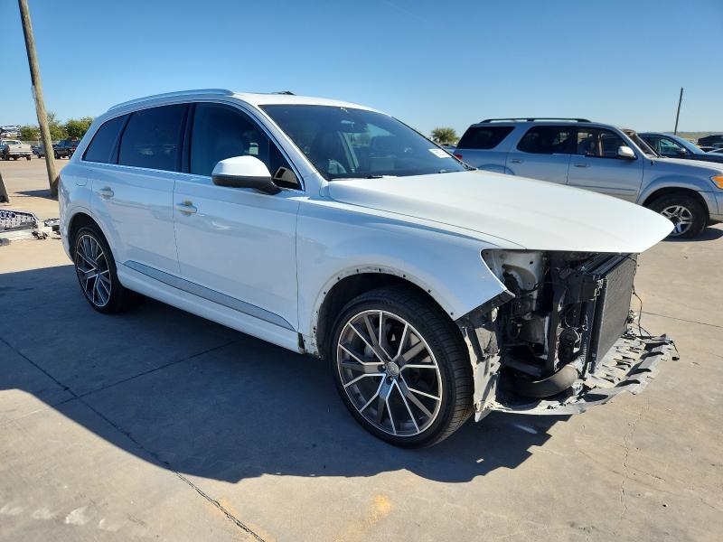WA1LHAF7XHD059832 - 2017 AUDI Q7 PREMIUM PLUS Белый фото 4