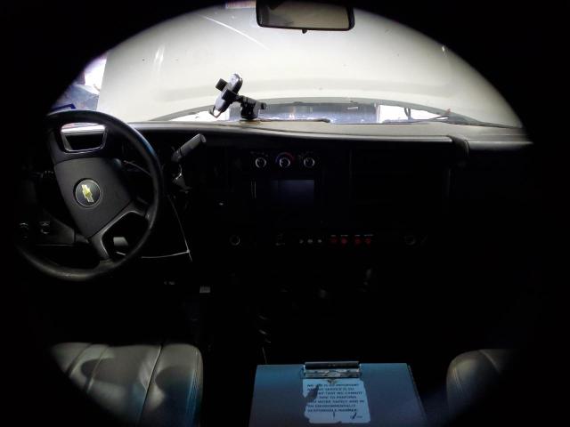 1GCWGFCA2E1161304 - 2014 CHEVROLET EXPRESS G2 WHITE photo 8