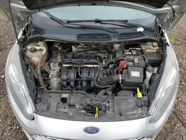 3FADP4BJ4GM201715 - 2016 FORD FIESTA SE SILVER photo 11