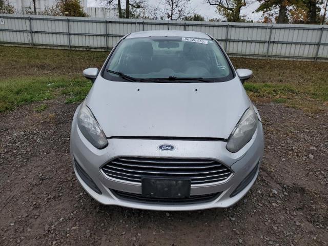 3FADP4BJ4GM201715 - 2016 FORD FIESTA SE SILVER photo 5