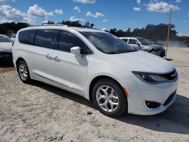 2C4RC1EG9JR237393 - 2018 CHRY PACIFICA TOURING L PLUS WHITE photo 4