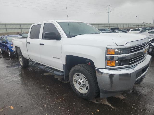 1GC1KUEG8GF207478 - 2016 CHEVROLET SILVERADO K2500 HEAVY DUTY WHITE photo 4