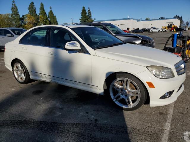 WDDGF54X18F166415 - 2008 MERCEDES-BENZ C 300 WHITE photo 4