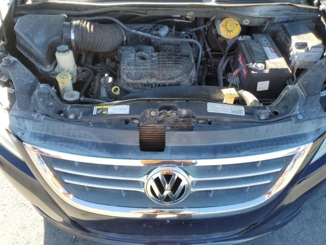 2C4RVABG6ER134498 - 2014 VOLKSWAGEN ROUTAN SE BLUE photo 11
