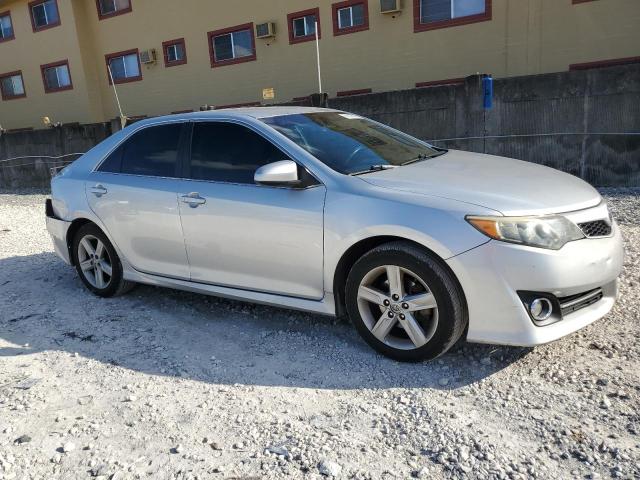 4T1BF1FK8EU823891 - 2014 TOYOTA CAMRY L SILVER photo 4