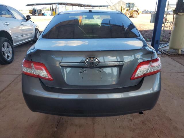 4T4BF3EK1BR168701 - 2011 TOYOTA CAMRY BASE Grau Foto 6